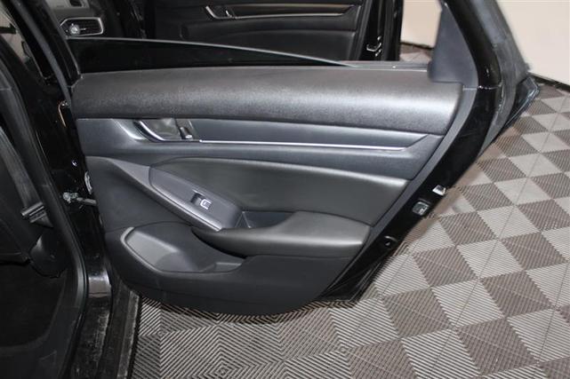 Photo of 2019 Crystal Black Pearl Honda Accord