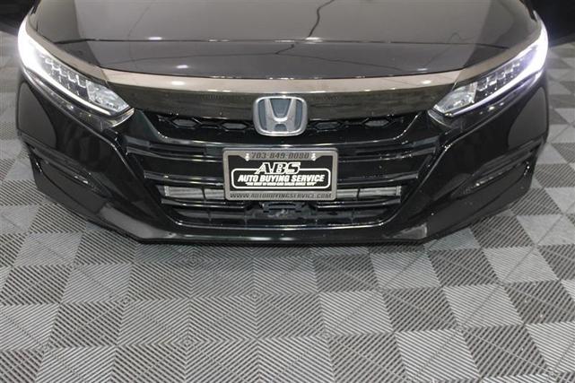 Photo of 2019 Crystal Black Pearl Honda Accord