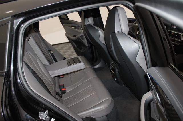 Photo of 2020 Black Sapphire Metallic BMW X4 M