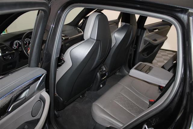 Photo of 2020 Black Sapphire Metallic BMW X4 M
