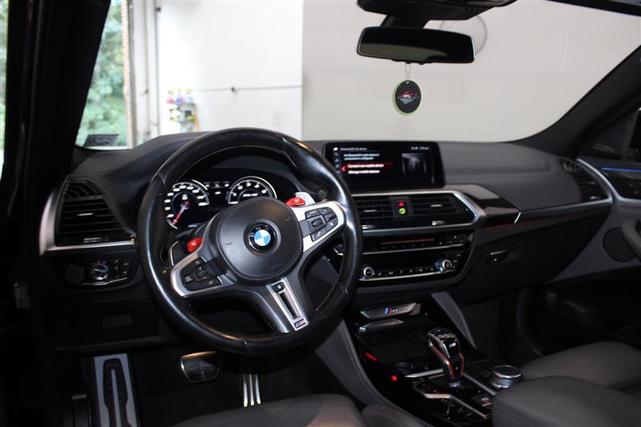 Photo of 2020 Black Sapphire Metallic BMW X4 M