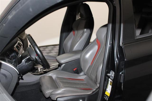 Photo of 2020 Black Sapphire Metallic BMW X4 M