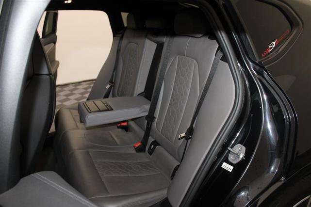 Photo of 2020 Black Sapphire Metallic BMW X4 M