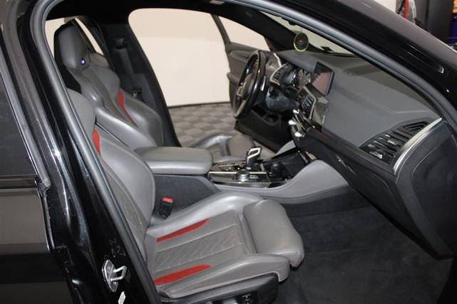 Photo of 2020 Black Sapphire Metallic BMW X4 M