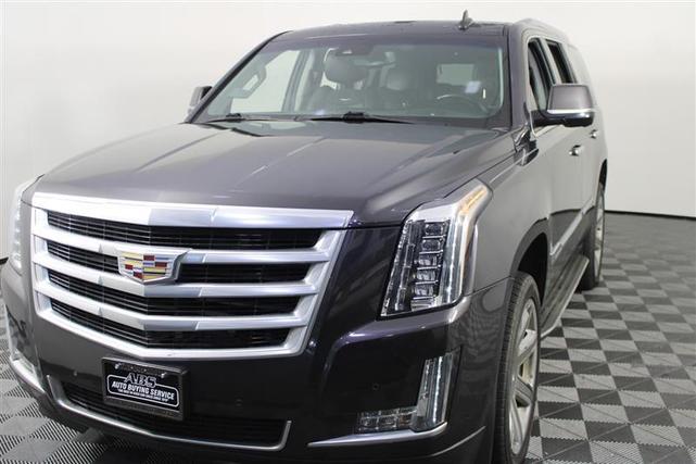 Photo of 2016 Dark Granite Metallic Cadillac Escalade
