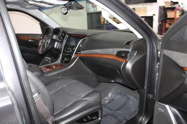 Photo of 2016 Dark Granite Metallic Cadillac Escalade