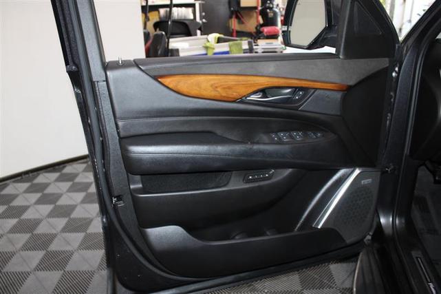 Photo of 2016 Dark Granite Metallic Cadillac Escalade