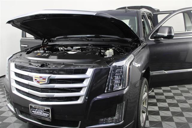Photo of 2016 Dark Granite Metallic Cadillac Escalade