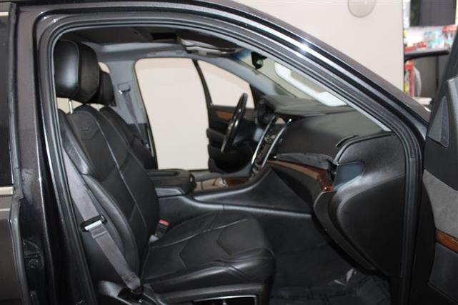 Photo of 2016 Dark Granite Metallic Cadillac Escalade