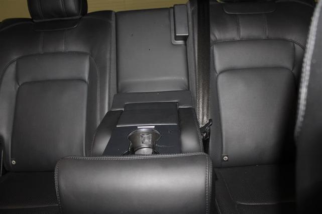 Photo of 2018 Gray Land Rover Range Rover