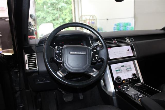 Photo of 2018 Gray Land Rover Range Rover