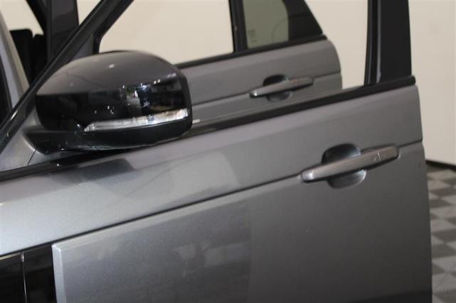 Photo of 2018 Gray Land Rover Range Rover