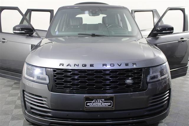 Photo of 2018 Gray Land Rover Range Rover