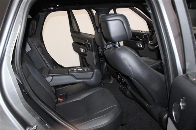 Photo of 2018 Gray Land Rover Range Rover