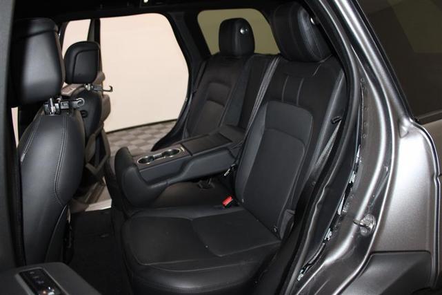 Photo of 2018 Gray Land Rover Range Rover