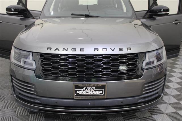 Photo of 2018 Gray Land Rover Range Rover