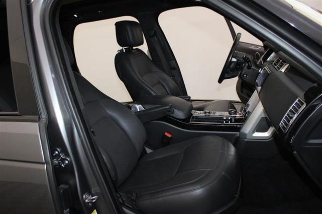Photo of 2018 Gray Land Rover Range Rover