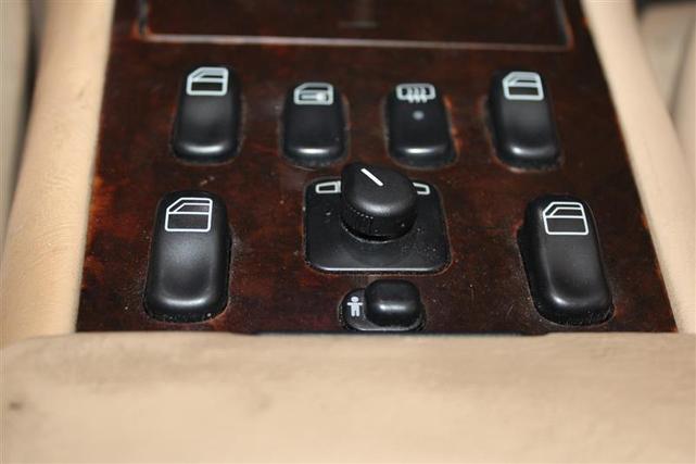 Photo of 2000 Azure Blue Mercedes-Benz M-Class