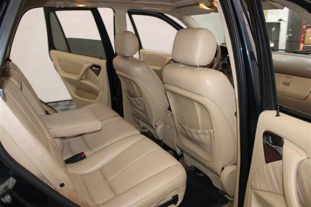 Photo of 2000 Azure Blue Mercedes-Benz M-Class