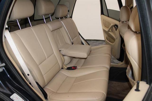 Photo of 2000 Azure Blue Mercedes-Benz M-Class