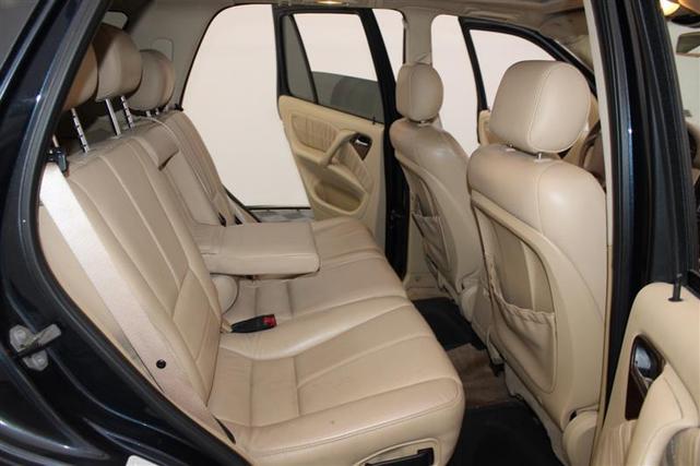 Photo of 2000 Azure Blue Mercedes-Benz M-Class