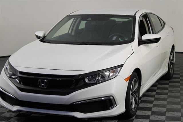 Photo of 2019 Platinum White Pearl Honda Civic