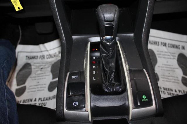Photo of 2019 Platinum White Pearl Honda Civic