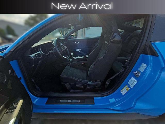 Photo of 2022 Grabber Blue Metallic Ford Mustang