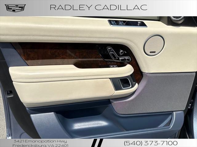 Photo of 2021 Byron Blue Metallic Land Rover Range Rover