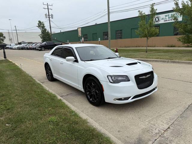 2019 Chrysler 300