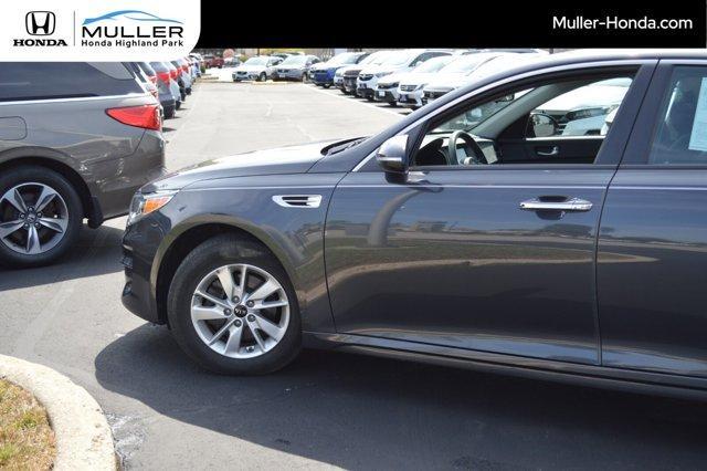 Photo of 2018 Platinum Graphite Kia Optima