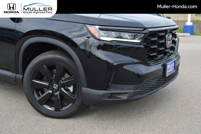 Photo of 2025 Crystal Black Pearl Honda Pilot