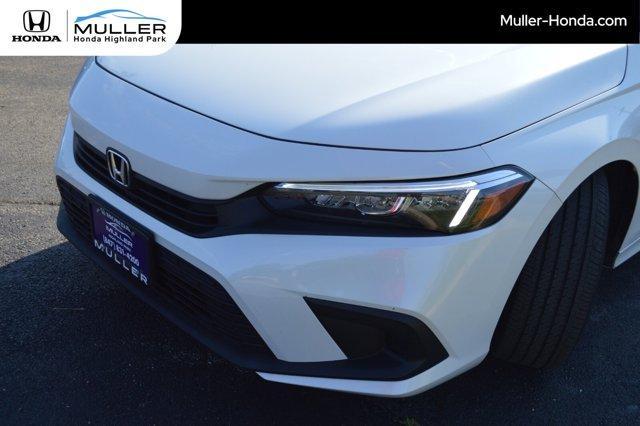 Photo of 2022 Platinum White Pearl Honda Civic