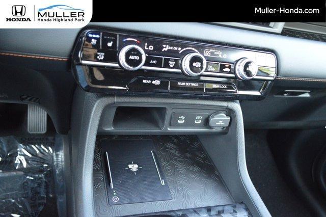 Photo of 2026 Platinum White Pearl Honda Passport