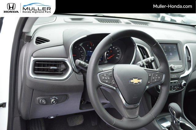 Photo of 2024 Summit White Chevrolet Equinox