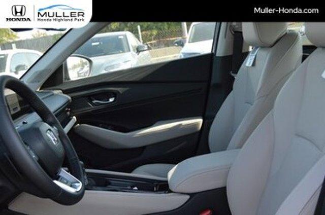 Photo of 2025 Platinum White Pearl Honda Accord Hybrid