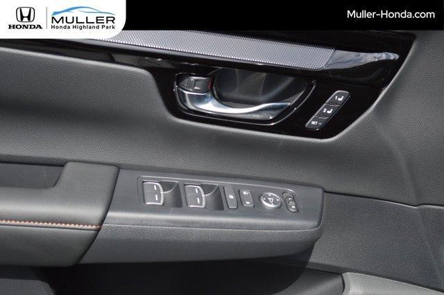 Photo of 2026 Platinum White Pearl Honda CR-V Hybrid