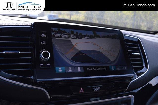 Photo of 2025 Sonic Gray Pearl Honda Ridgeline