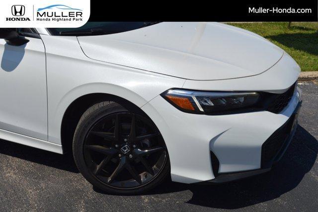 Photo of 2025 White Honda Civic