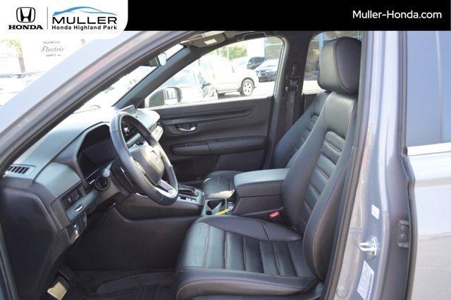 Photo of 2025 Gray Honda CR-V Hybrid