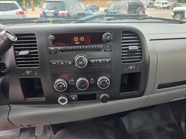 Photo of 2011 Summit White GMC Sierra 1500