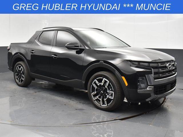 Photo of 2025 Phantom Black Hyundai SANTA CRUZ