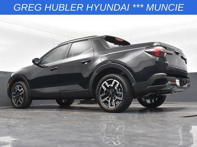 Photo of 2025 Phantom Black Hyundai SANTA CRUZ
