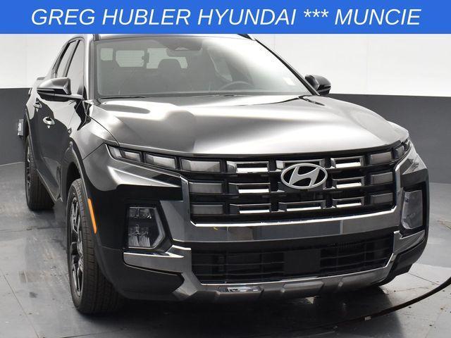 Photo of 2025 Phantom Black Hyundai SANTA CRUZ