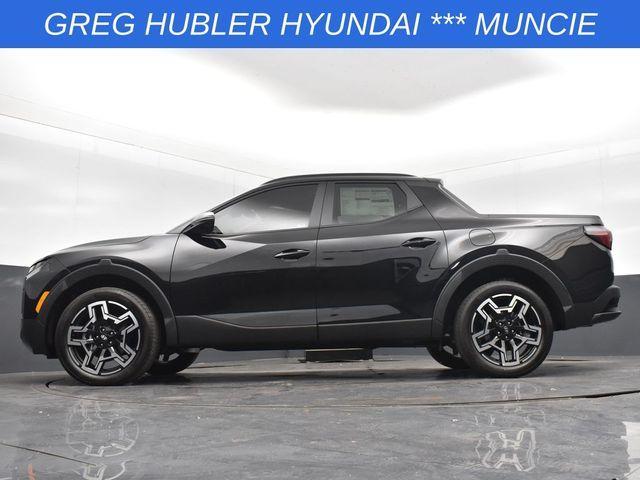 Photo of 2025 Phantom Black Hyundai SANTA CRUZ
