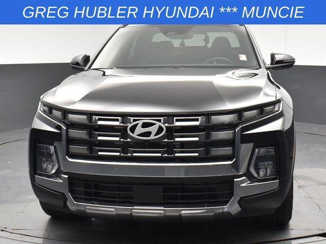 Photo of 2025 Phantom Black Hyundai SANTA CRUZ