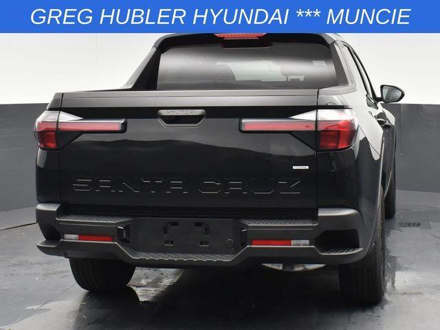 Photo of 2025 Phantom Black Hyundai SANTA CRUZ