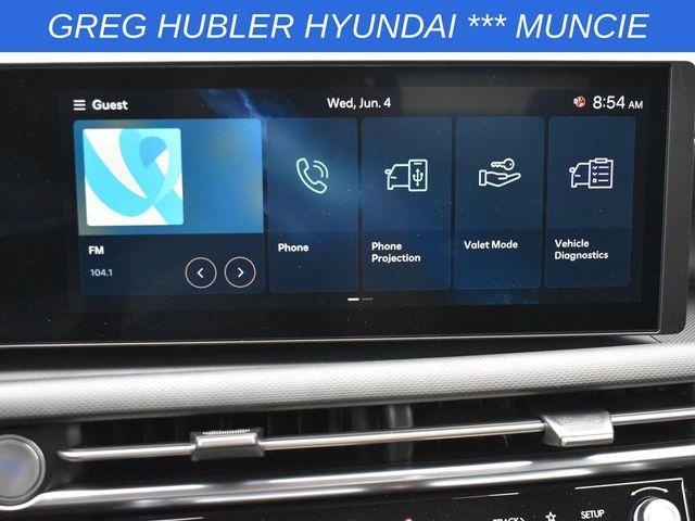 Photo of 2025 Phantom Black Hyundai SANTA CRUZ