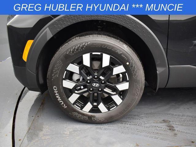 Photo of 2025 Phantom Black Hyundai SANTA CRUZ
