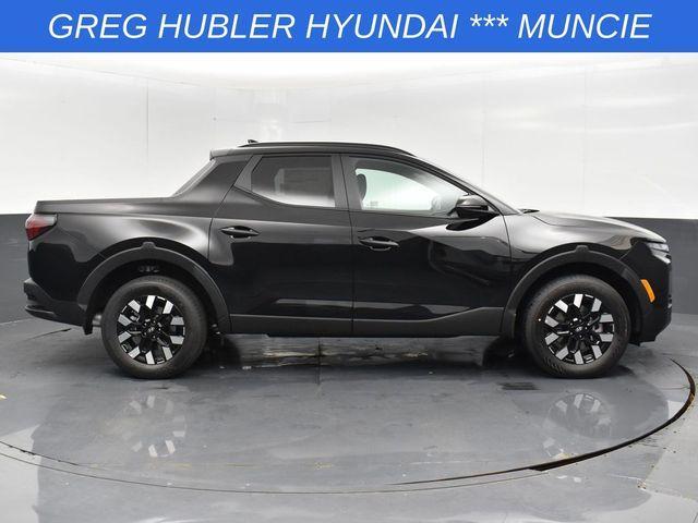 Photo of 2025 Phantom Black Hyundai SANTA CRUZ